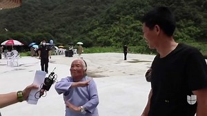 La abuela del Kung-fu: una mujer de 98 años se convierte en la estrella de una competencia de artes marciales. | Noticiero Univision Edicion Digital