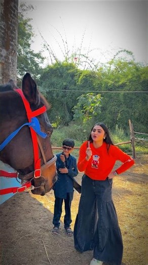 Introducing the "VitaWear SmartBand," a next-generation wearable gadget #youtubeshorts #viralvideo 🎉