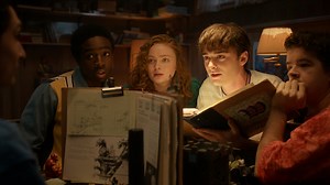 Stranger Things Cast Reacts to Their First On-Set Interviews