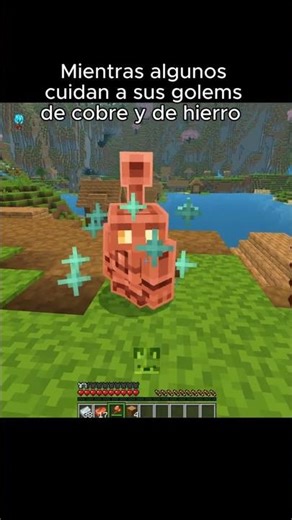 algunos cuidan Golems pero... #minecraft #shorts