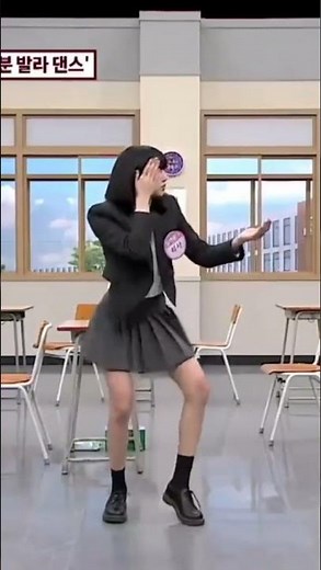 LISA (Blackpink ) Taxi Dance🚕🚕V imitating..!