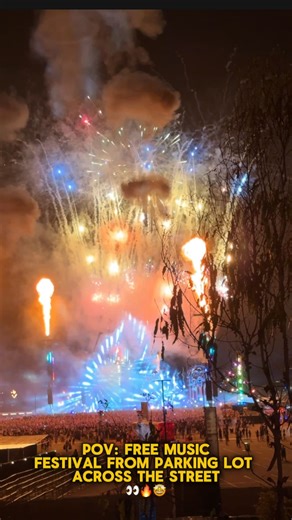 🚨FREE concerts from a parking lot are the BEST ✨Went day 1 but couldn’t get a ticket for day 2 and this was STILL LIT. The sound was AMAZING from back there #niteharts #sandiego #isoknock #skrillex #knock2 #zedd #edmtok | Gillynova