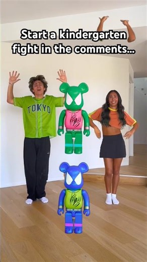 VIRAL NO BATIDAO DANCE TREND with falling body parts! 🔥💃 #shorts #dance