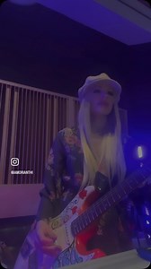 Experimenting 🧡🩵🩶🤍 🎸 | orianthi