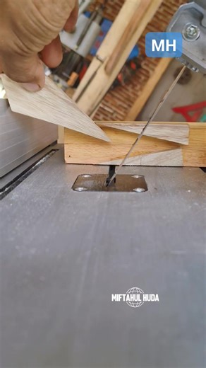 manuk screamer on Instagram: "90⁰ for compas symbol 30⁰ bevel 👉 #decoration #giftidea #woodcraft"