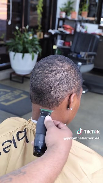 Expert Skin Taper Techniques for Barbers