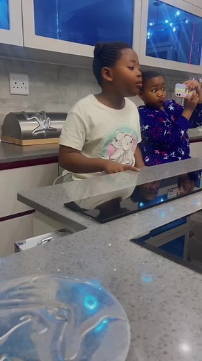 Busiswa Budu Bam (@busiswa_budubam)’s videos with original sound - Busiswa Budu Bam