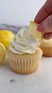 Lemon buttercream frosting - recipe on cakemehometonight.com! #lemon #buttercream | Cake Me Home Tonight