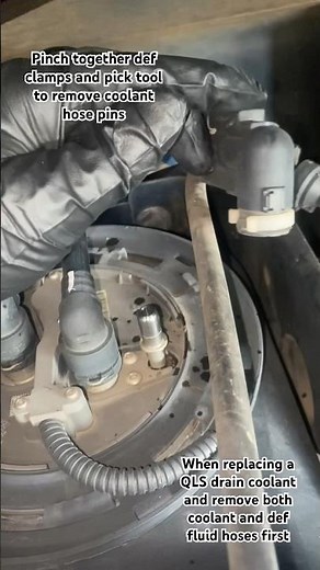 DEF Tank Quality Sensor/QLS/DEF Header Replacement