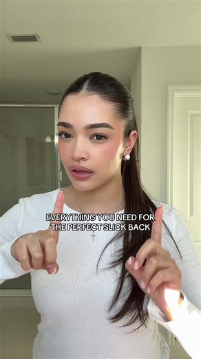 These are THE best products for the perfect slick back hairstyle! Thank me later 🤭🫶🏻🫶🏻 PRODUCTS: @Emi Jay boar bristle brush @Rizos Curls taming wand #slickback #boarbristlebrush #sleekponytail #hairtok #hairproducts