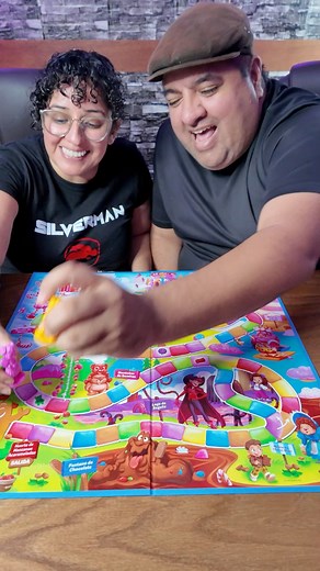270K views · 4.3K reactions | Jugamos Candyland! buena opción para introducir a los peques a los juegos de mesa! #hasbro #juegosdemesa #boardgames #fun | Silverman Gaming | Facebook