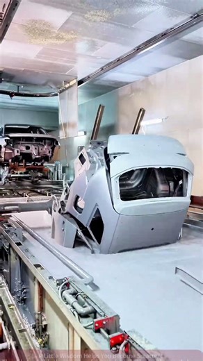 Step into the Car Factory Watch How the Car Body Takes a Bath for Pre - Painting Preparation!