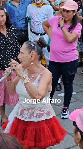 20K views · 67 reactions | Yajaira sorprende a todos con su micrófono para cantar | Jorge Alfaro | Facebook