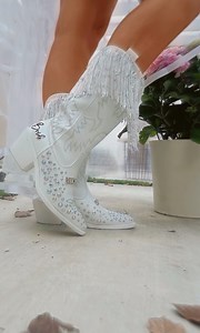 Bedazzled Bride Cowboy Boots: Personalized Wedding Cowgirl Boots - Etsy