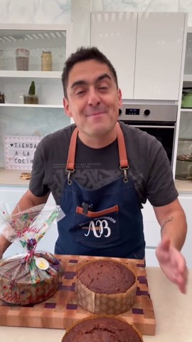 Alvaro Barrientos Montero on Instagram: "PAN DE PASCUA PERFECTO. Viste la receta en mi canal de YouTube ?. Es una maravilla. Lúcete y disfrútalo en familia. Receta para que puedas aprender y en una de esas emprender. El link directo está en mi última story. Quien de ustedes ya lo peraparó ?? #pandepascua #navidad #diciembre #recetasalvarobarrientos #alvarobarrientos #pandepascuaalvarobarrientos"