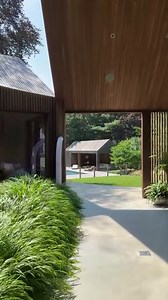 The North America Series • Video Feature • The contemporary form of Six Square House is connected to nature in myriad ways – the cubic volumes feature openings, which act as conduits to the garden; apertures from within frame the landscape; and the internal courtyard captured in the house tour features a garden bed beneath a timber pavilion. It is holistic and intentional – the type of effect achieved in designing a breathtaking home. Head to the link in our bio to watch the full video on The Lo