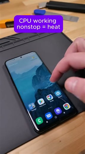 Phone Overheating? One App Might Be the Reason (Phone Fact #6) #phonerepair #chargingport