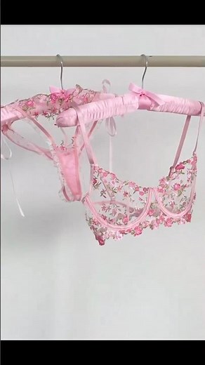 Sexy lingerie, seductive, sweet, dark #dolotnu #quanlotnu #swimusa #fashion
