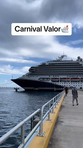 Carnival Valor🛳️ @carnival #carnivalvalor #carnivalcruise #cruiseship #valor #mexico #travel #vacation #carnical #carnivalcruiseline #shiptour #tour