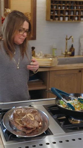 It’s not a show without a pinch of salt over the shoulder! Call it seasoning, call it insurance, either way the salt flies baby! | Rachael Ray