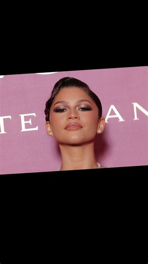 Zendaya’s G-String Bikini Look Is Breaking the Internet! 🔥👙