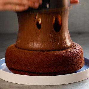 8 frosting hacks that will blow your mind. 🤯 | Tastemade