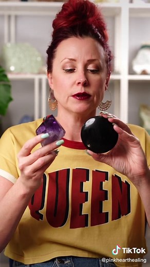 Exploring the Benefits of Amethyst and Black Obsidian