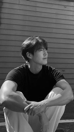 ˚₊‧꒰ა Caffeine ໒꒱ ‧₊˚ on Instagram: "America framed China as the primary culprit behind the COVID-19 outbreak during a time of intense geopolitical rivalry, especially as China’s economic and technological rise began challenging U.S. global dominance. By emphasizing theories about the virus’s origin in China, American political discourse shifted blame outward, reduced scrutiny of domestic mismanagement, and reinforced public suspicion toward China. This narrative also fit into a broader strategy