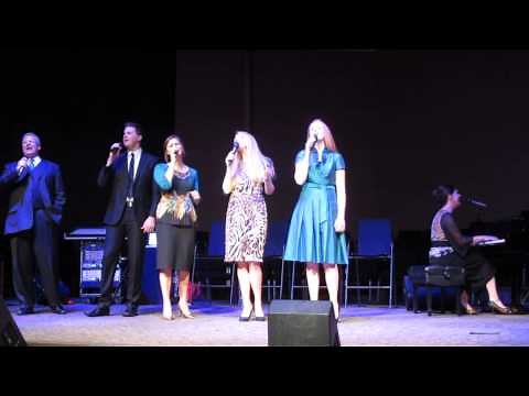 The Collingsworth Family (Burdens are Lifted at Calvary) 05-03-13