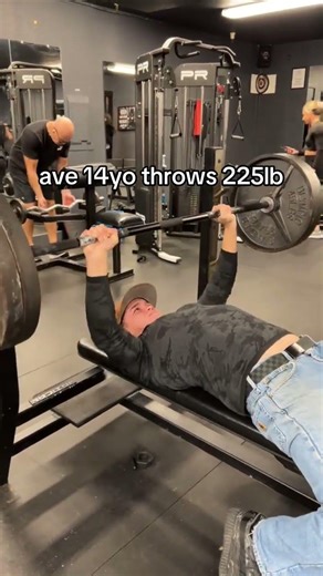 #strong #gymmotivation #christmas #GymTok #Shorts #builtbyjaydenn