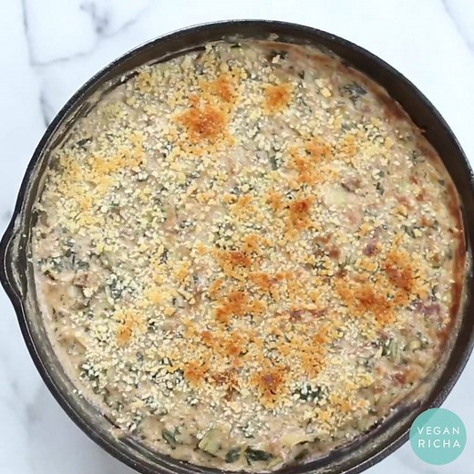 Planning a Super Bowl party 🏈? Let me help with this EASY 1 Pot 🍲 Vegan Spinach Artichoke Dip Recipe 😋! Ready in 30 Minutes ⏱! This CREAMY Cheesy artichoke dip is perfect for parties 🥳. No Cream cheese or vegan cheese subs. Can be glutenfree, nutfree 💕 RECIPE 🔥===> https://www.veganricha.com/vegan-spinach-artichoke-dip/ #veganparty #veganappetizers #superbowl #superbowlsnacks #spinachartichokedip #vegansnacks #whatveganseat | Vegan Richa