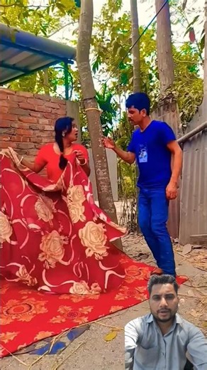 hiding man playing prank 🤣 with 3 young girl very very happy things 😂