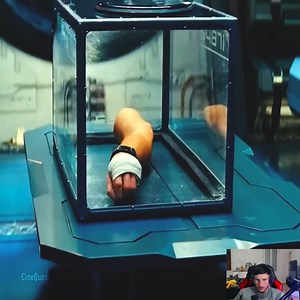 3.4K views · 38 reactions | Quand la main coupée est devenue la protectrice de la terre #films #filmreview #cinema #movie Music Title: Simulacra Artist: Paul Fowler Link: https://business.facebook.com/sound/collection/?sound_collection_tab=sound_tracks&asset_id=945878313567066&reference=artist_attr | Décoder le Cinéma | Facebook