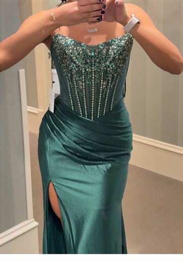 Emerald Satin Dress for Prom 2026