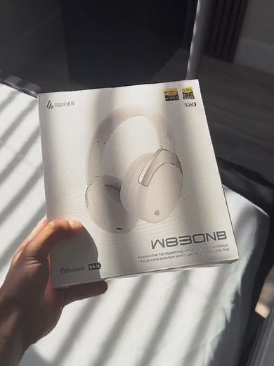 Edifier W830NB: Headphones with Noise Cancelling Power