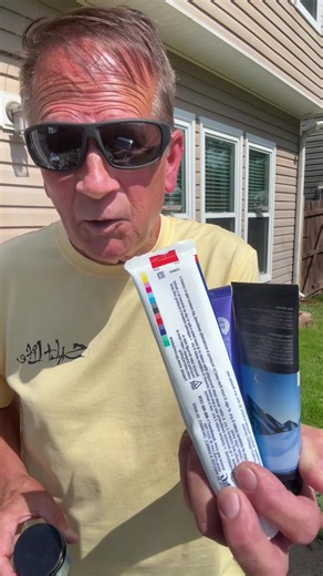 I love these easy to use NOBS tablets. They taste good and don’t make a mess in the sink. #toothpastetablets #fluoridefree #nojunktoothpaste #mouthhealth #strongteeth