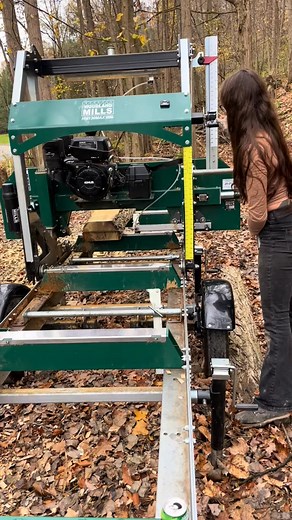 3.3K views · 73 reactions | Locust milling for days, too tired to replace throttle cable that took a month to get.. ##sawmill##sawmilling##onsitemilling##bandsawmill##chainsaw##woodlandmills##husqvarnachainsaw##woodworking##woodworkinggirl##logging##logger~ | Free Footsteps | Facebook