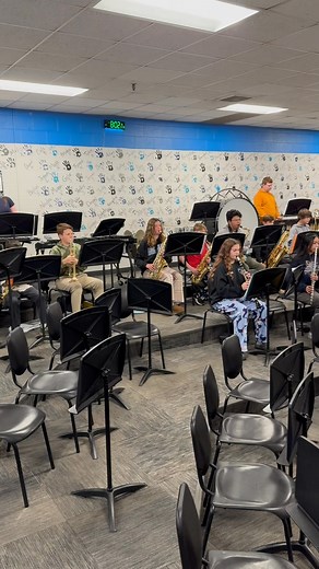 Sycamore Middle jazz band taking it it way back this morning with “Misty”! Enjoy a Friday vibe! | Leslie Harrison
