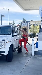 60K views · 173 reactions | Blonde has trouble at Gas station 勞 #viralvideo #family #car #gas #funnyvideos #comedy #blonde Man films a blonde haired woman having trouble filling up her car with gas at the gas station. This is hilarious! | Jamie and Blake | Facebook