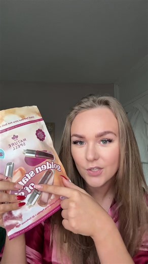 I put this on an hour ago and my lips are still hydrated! #makeup #lipoil #tiktokmademebuyit #dealdrops #beauty