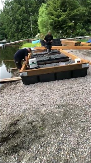 Here's how I framed a floating dock #deckframing