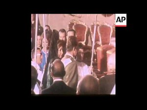 SYND 27 11 75 KING JUAN CARLOS OF SPAIN CROWNED IN MADRID