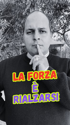 15K views · 626 reactions | Pensi di essere un fallimento perché cadi sempre allo stesso punto. Il Vangelo di questa domenica non addolcisce nulla, però dice una frase che salva: la vita si custodisce con la PERSEVERANZA. Non ti si chiede perfezione, ti si chiede un rialzo in più delle tue cadute. Questa settimana scegli un punto in cui avevi mollato e riparti! Buona domenica! | Don Andrea Piccolo | Facebook