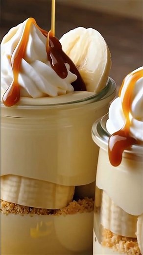 Creamy Banana Pudding Cups – Quick & Easy Dessert! 🍌✨