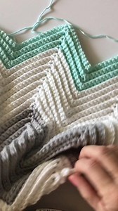 How to Turn the Crochet Chevron Blanket #crochet #knit #knitting | Best Crochet Chart