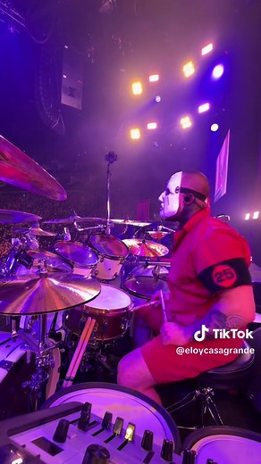 Eyeless Concert Performance by Slipknot at O2 Arena