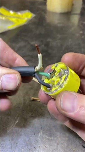 Wiring a 125V Outdoor Plug (Simple Shop Method)