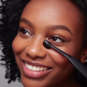 11 reactions | Tired of conventional brushes and sponges? Find a flawless finish with our Elite Collection - on sale this weekend only! Shop our Presidents' Day Sale for up to 60% off site-wide. | Artis | Facebook