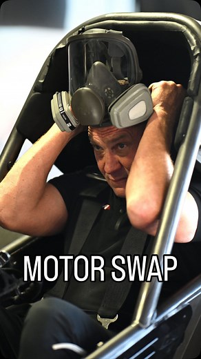We Had To Swap Motors and Had No Time. . Watch the Full 45 minute version on our YouTube channel! @chadgreenmotorsports . We have less than 1 hour to rebuild our motor in between rounds, but sometimes we must perform a motor swap depending on how much damage we find. We always expect chaos in between rounds when racing 12,000 horsepower race cars. It’s part of the sport. It’s part of the competition. What you see on the track is just a small part of what goes on at an NHRA drag race. @nhra . #nh