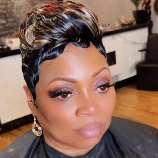 Check out this transformation video. Prepare to be wowed with this, alopecia where!!? Watch Salon Pro's Weave Wonder Wrap & Super Hair Bond Glue perform magic. Products by: @salonpro30sec Stylist: @stephenleonhair #salonpro30sec #quickweave #HairBond #HairEssentials | Salon Pro 30 Sec